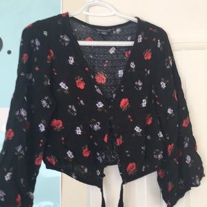 Black Floral Printed Long Sleeve Crop Top